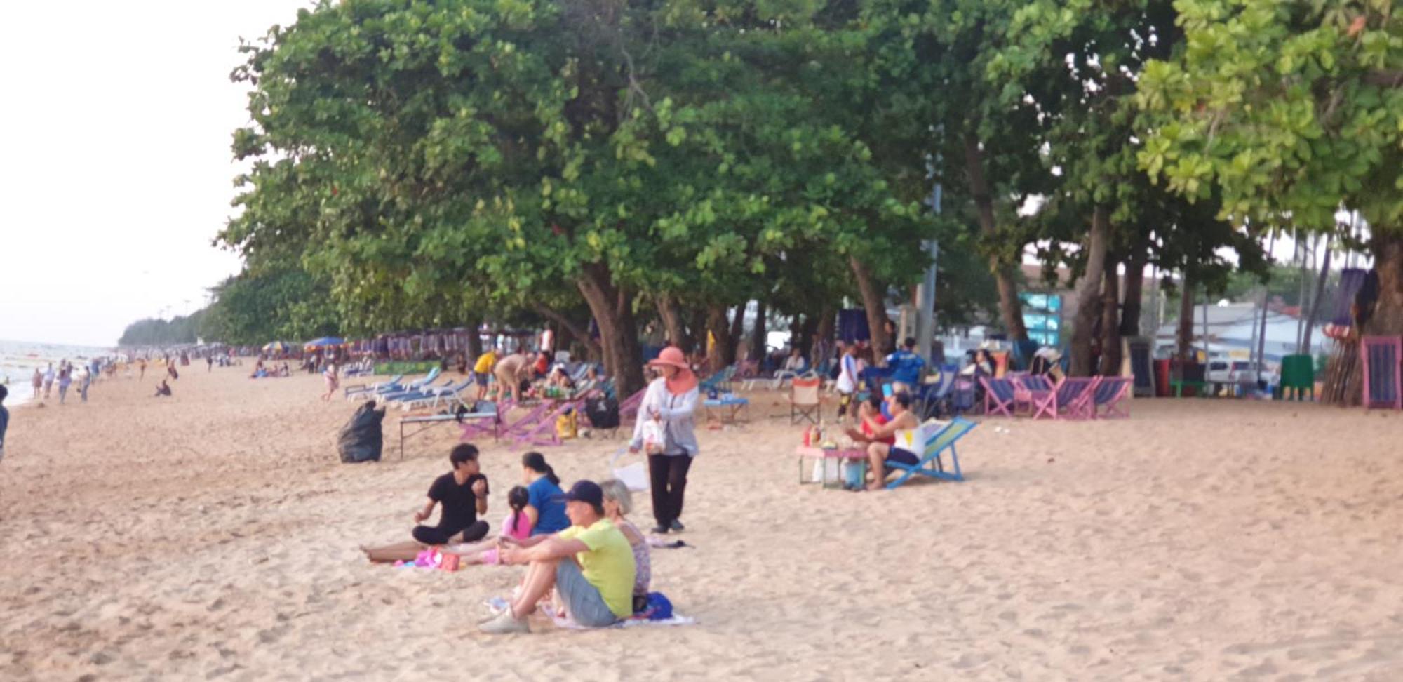 Dusit Grand Condo View Jomtien Beach Exteriör bild