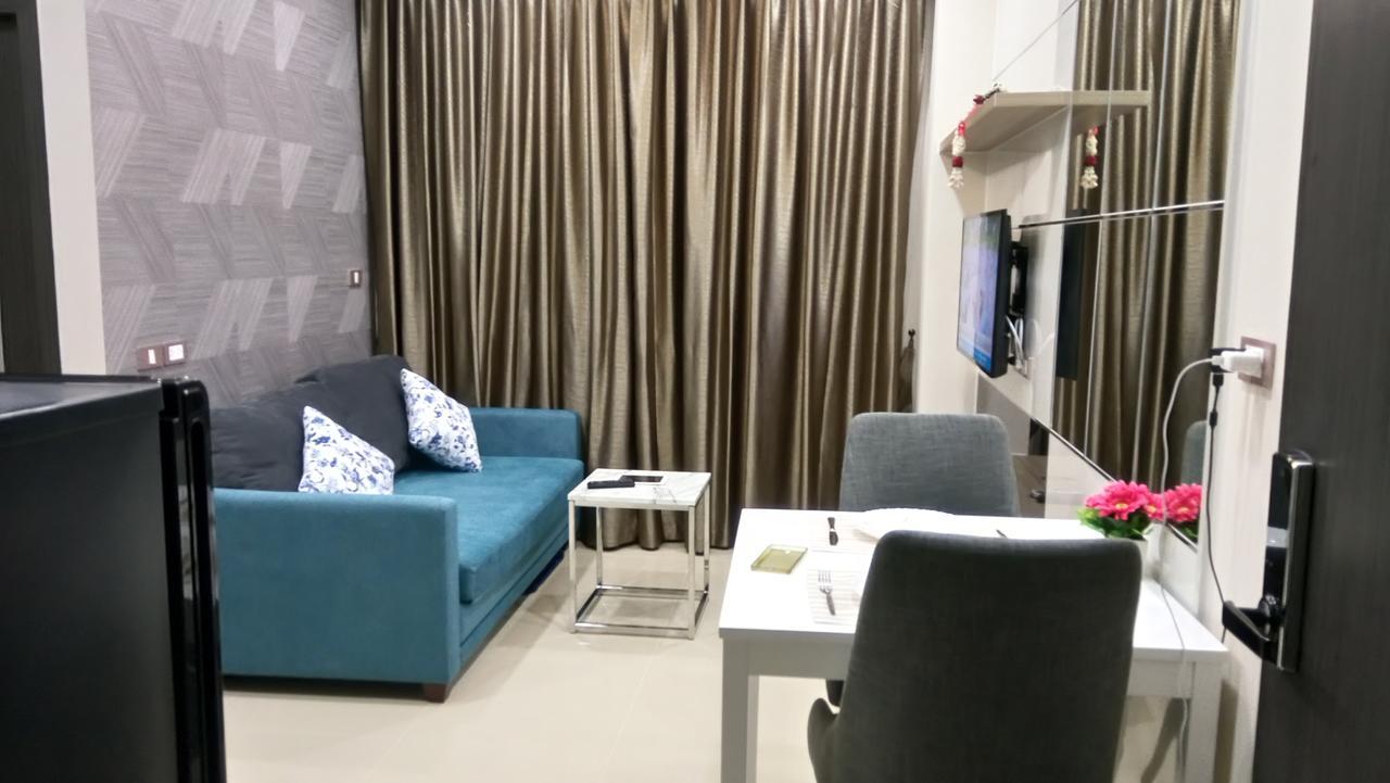 Dusit Grand Condo View Jomtien Beach Exteriör bild