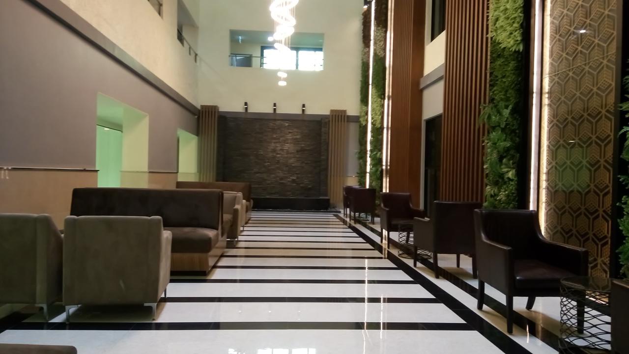 Dusit Grand Condo View Jomtien Beach Exteriör bild